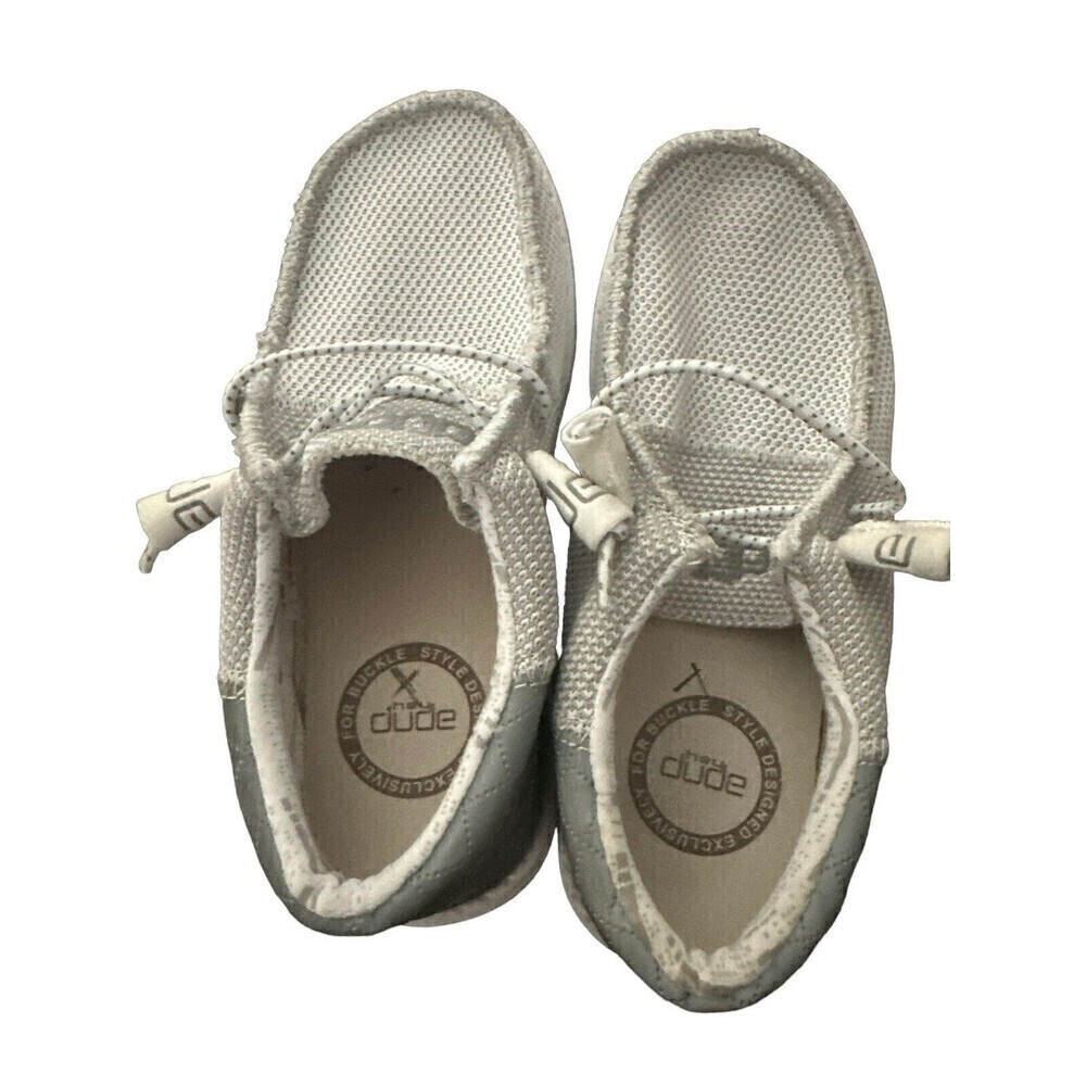 Hey Dude Wally tri Silver Fox Size 1 white and silver